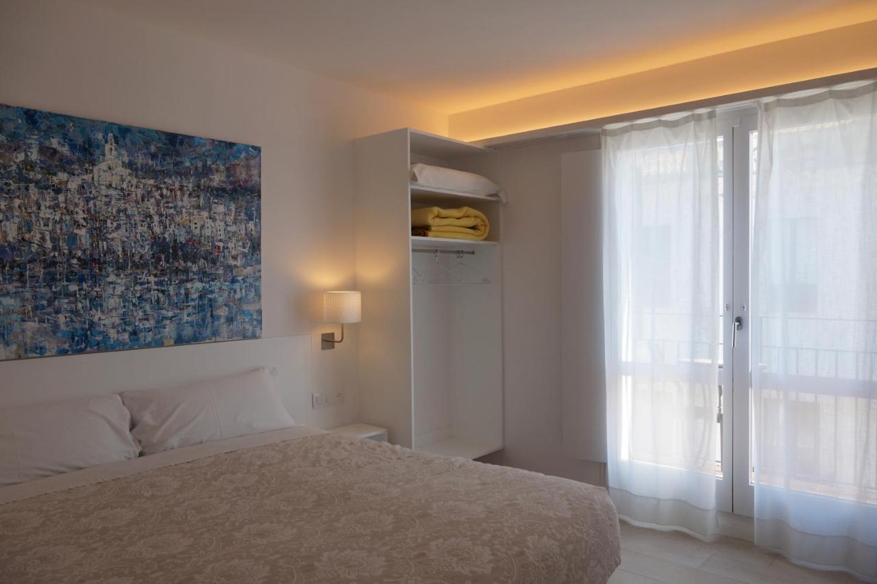 Hostal Marina Cadaques Ngoại thất bức ảnh