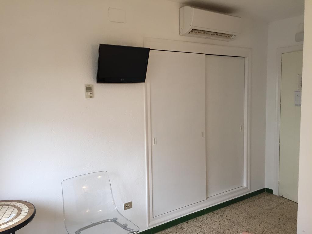 Hostal Marina Cadaques Phòng bức ảnh