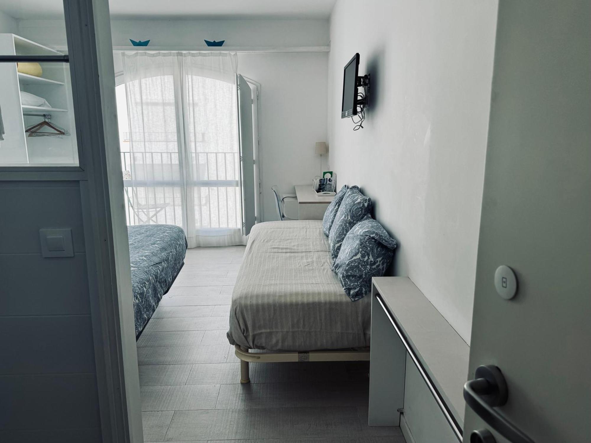 Hostal Marina Cadaques Ngoại thất bức ảnh