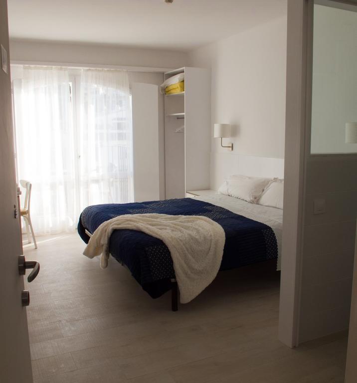 Hostal Marina Cadaques Phòng bức ảnh
